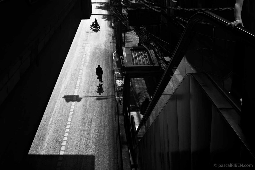 Sukhumvit Road, Bangkok, Thailand - BTS, Nana Station - Canon EOS 400D, Canon 35mm f/2